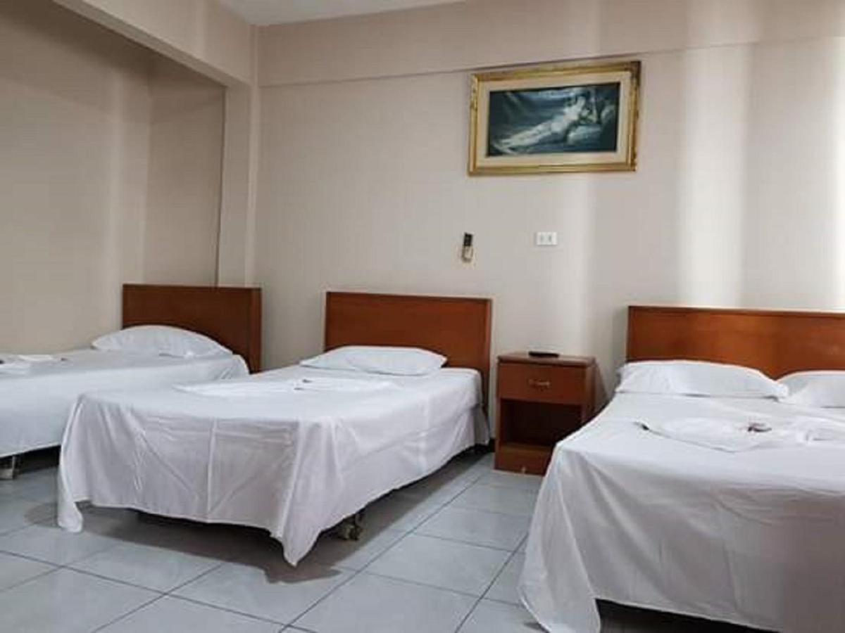 Hostal Ibiza Santa Cruz de La Sierra Bagian luar foto